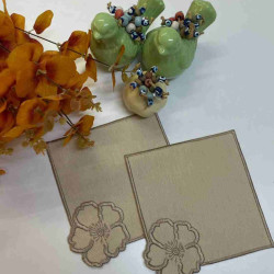 KAHVE RENGİ ÇİÇEKLİ KOKTEYL PEÇETESİ (Sunumluk) 6'LI KAHVE RENGİ ÇİÇEKLİ KOKTEYL PEÇETESİ (Sunumluk) 6'LI