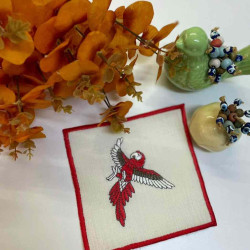 KIRMIZI KUŞ DESENLİ KOKTEYL PEÇETESİ (SUNUMLUK) 6 adet KIRMIZI KUŞ DESENLİ KOKTEYL PEÇETESİ (SUNUMLUK) 6 adet